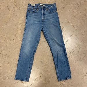 Wedgie Straight Levi’s